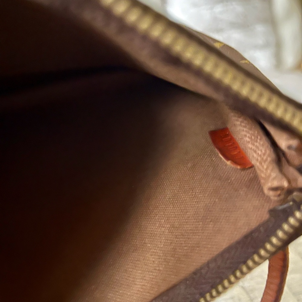 Vintage Louis Vuitton Pochette Accessoires - Picture 10 of 15